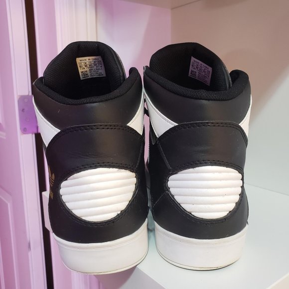 SOLD- Adidas Mens Hard Court High Top Sneakers - Picture 9 of 9